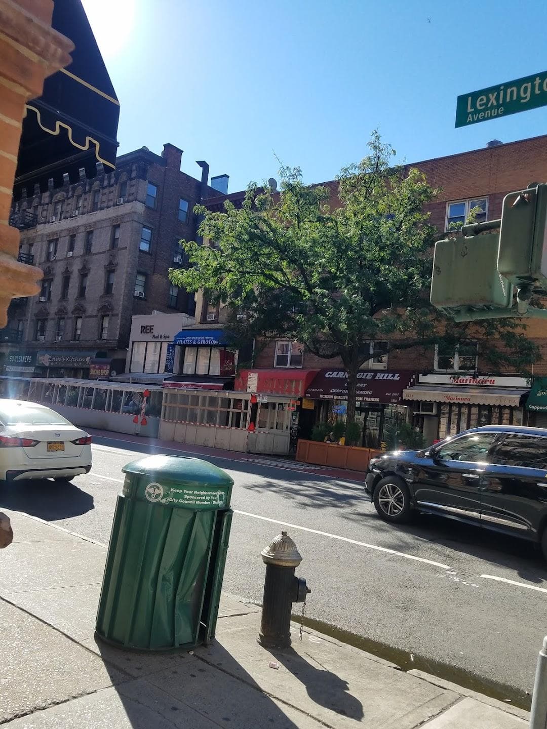 Lexington Avenue photo 3