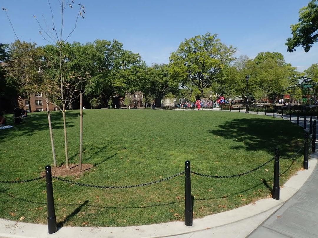 Travers Park photo 2