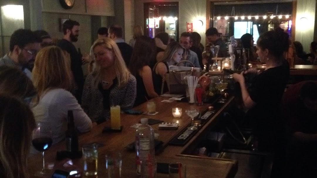 Sutton Bar Room photo 2