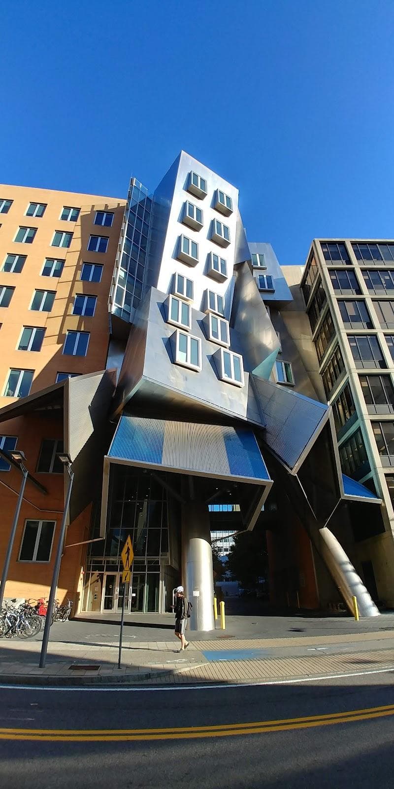 Ray and Maria Stata Center photo 5