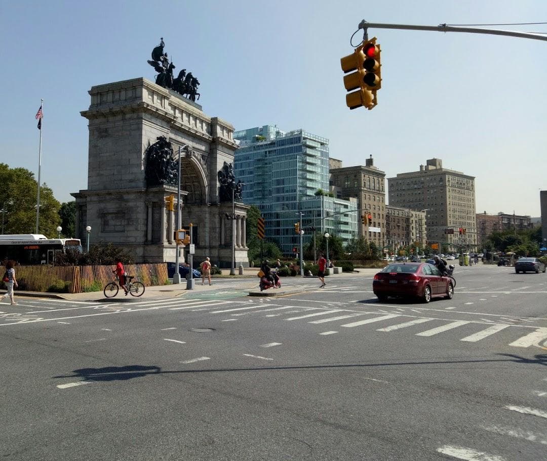 Grand Army Plaza photo 1