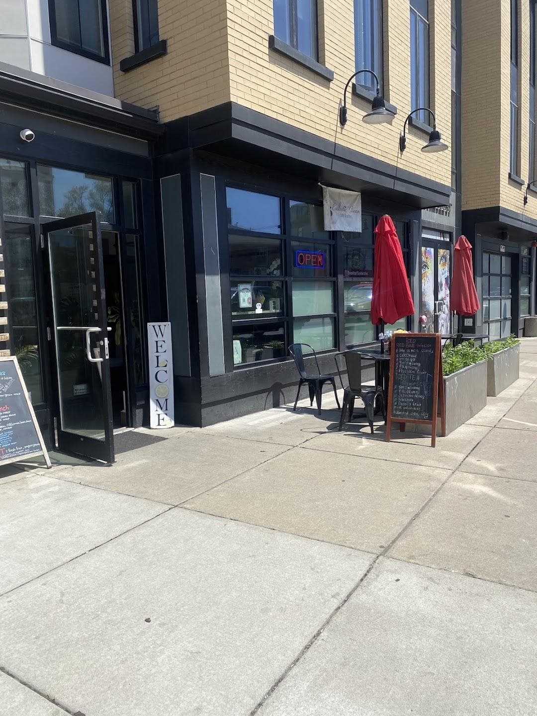 Esthetic Bean Coffee Shop photo 4