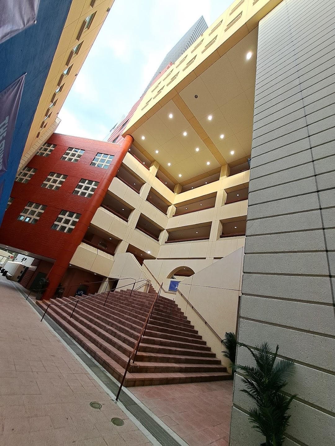 Building 3 - Miami Dade College - Wolfson Campus photo 2