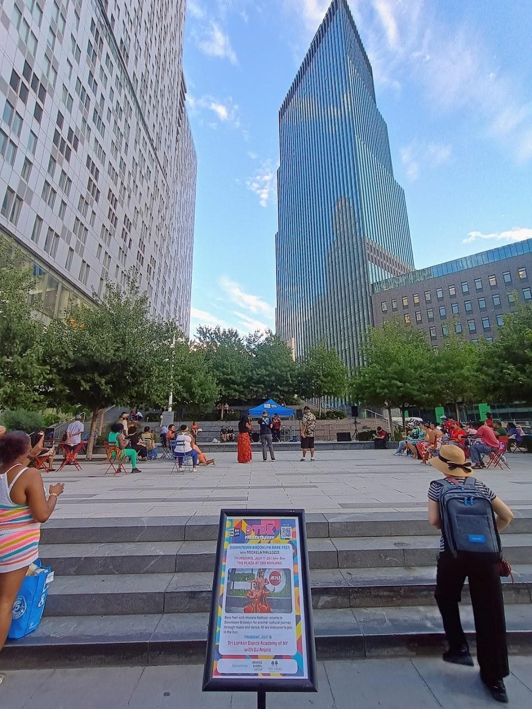 The Plaza at 300 Ashland photo 4