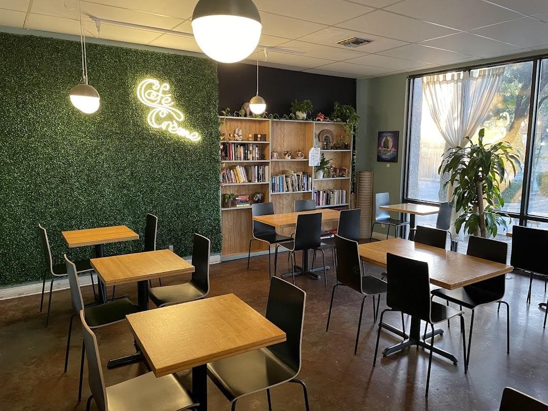Café Crème - Oltorf photo 2