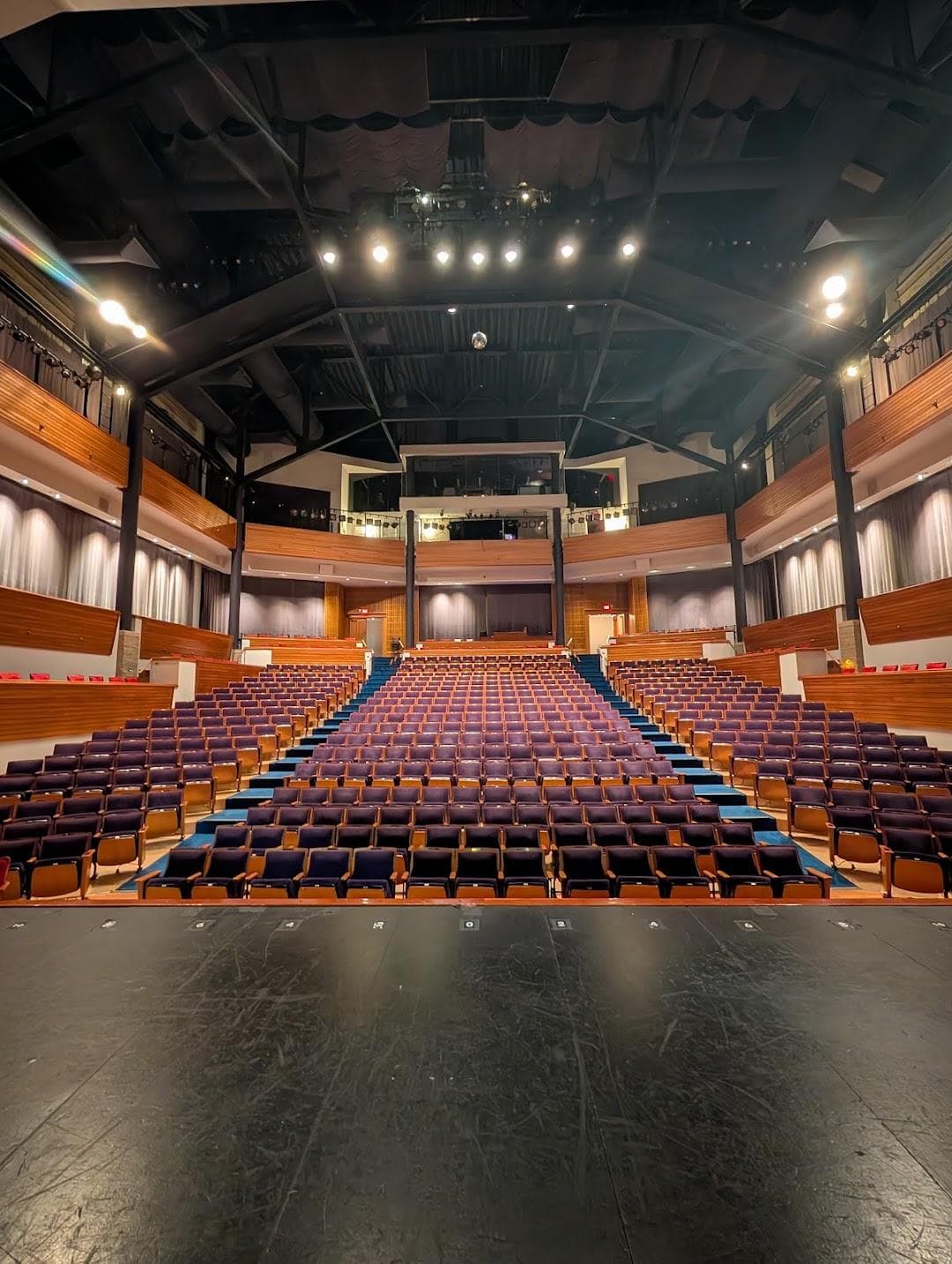 Amaturo Theater photo 2