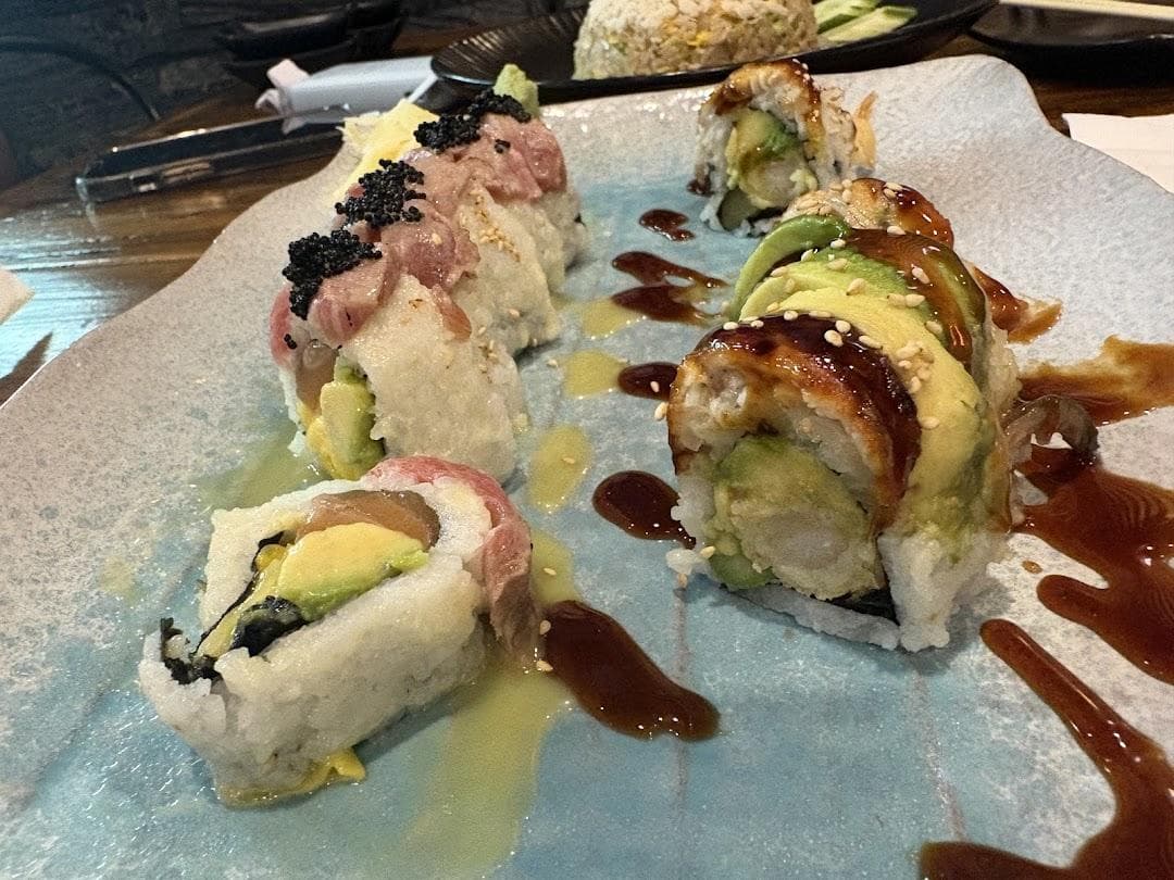 MAGURO Sushi Thai Ramen photo 6