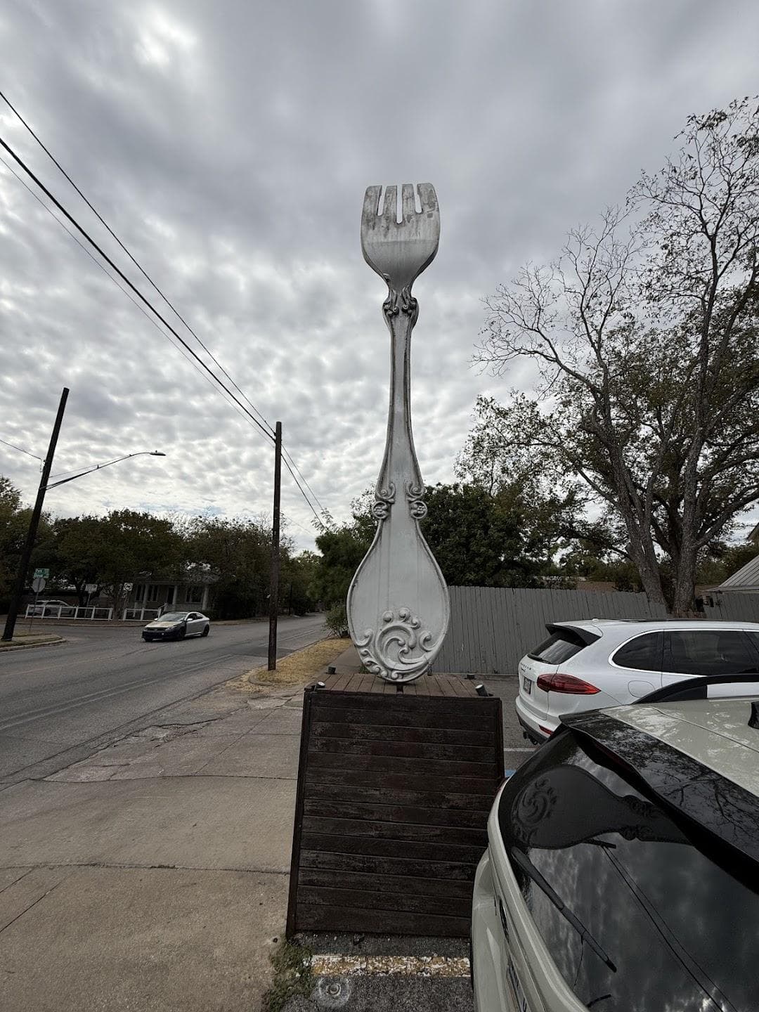 Hyde Park Bar & Grill photo 3