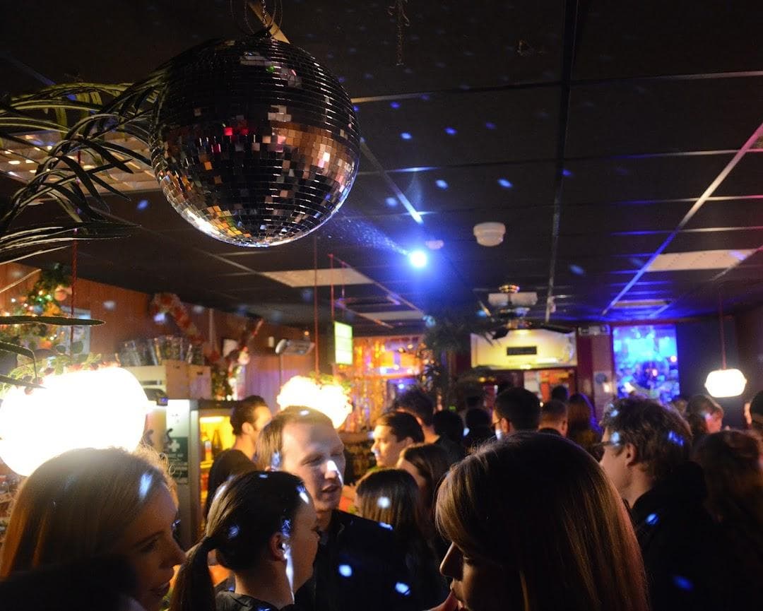 Ridley Road Market Bar photo 3