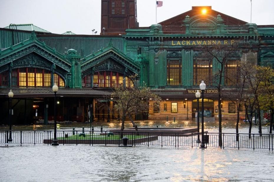 Hoboken / NJ Transit Terminal photo 6