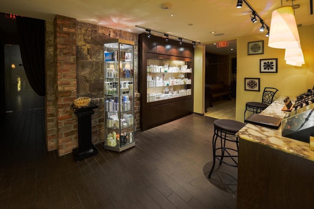 BangZ Salon & Wellness Spa photo 3