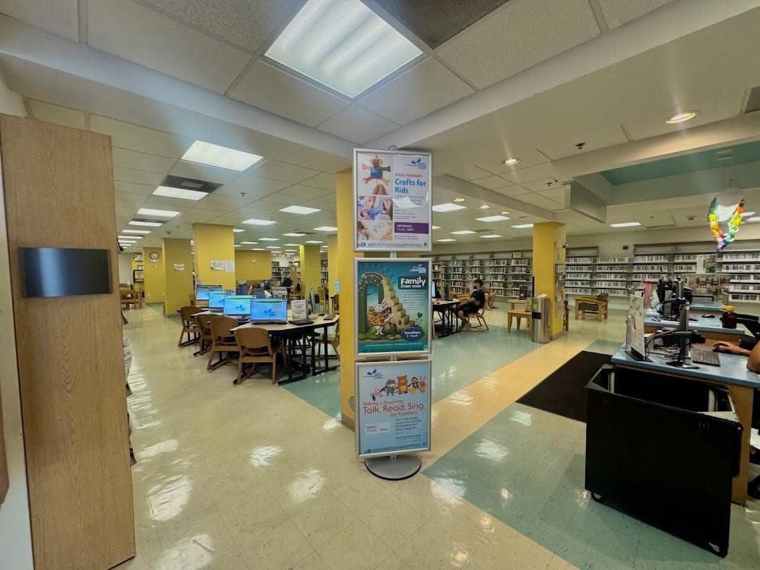 South Shore Branch Library photo 5