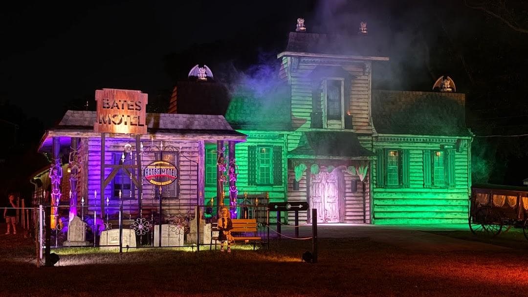 The Bates Motel and Haunted Hayride photo 4
