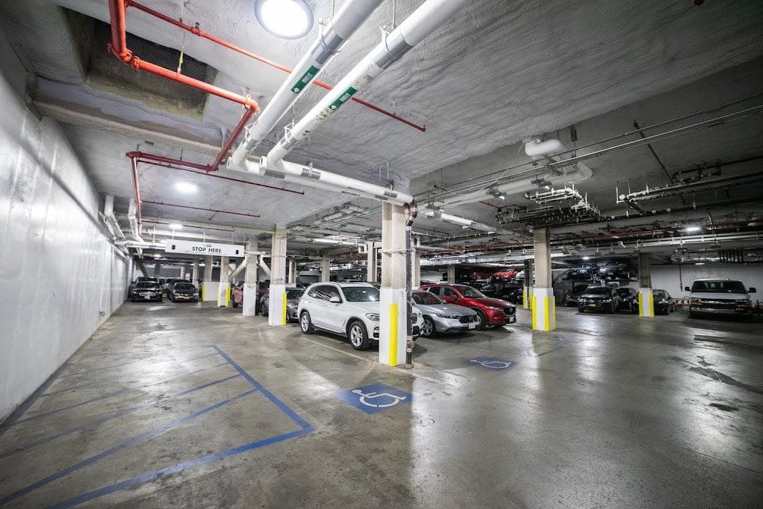 Bedford-Union Armory Parking (Propark) photo 5