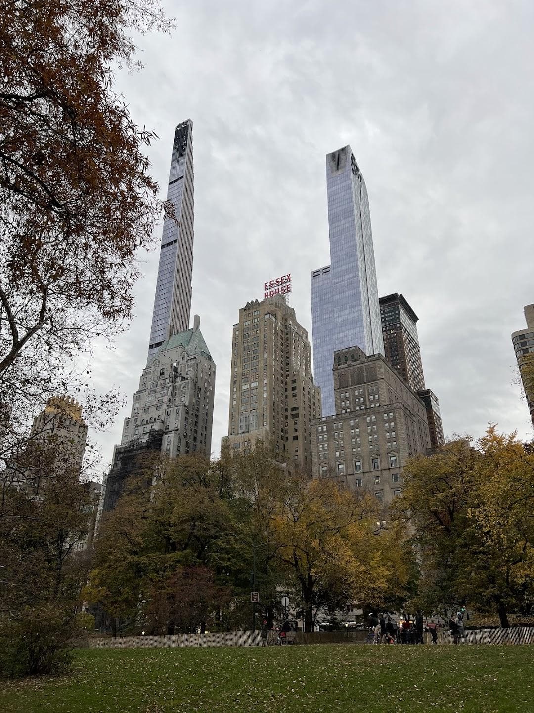 Robert F. Wagner Jr. Park photo 1