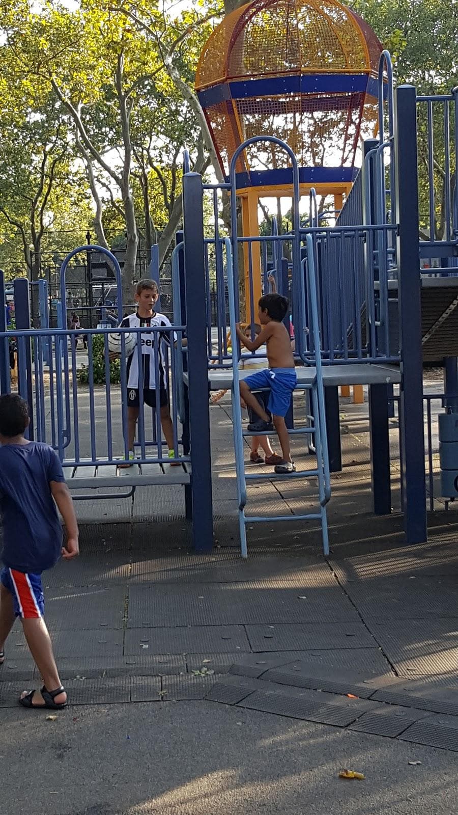 Grover Cleveland Playground photo 4