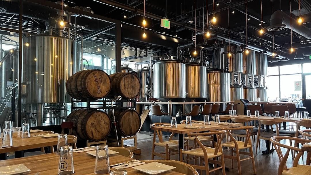 Bay 13 Brewery and Kitchen photo 2