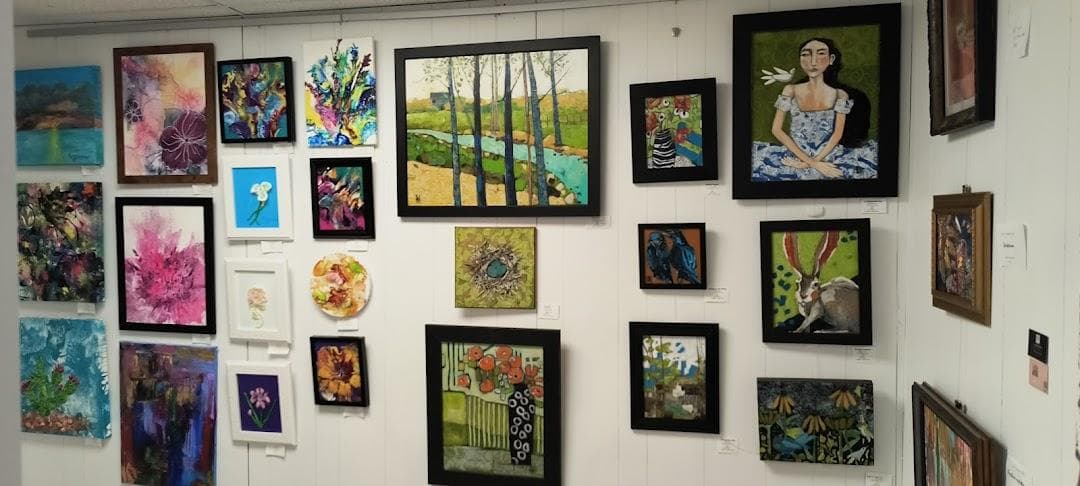 Williamson County Art Guild Gallery photo 6