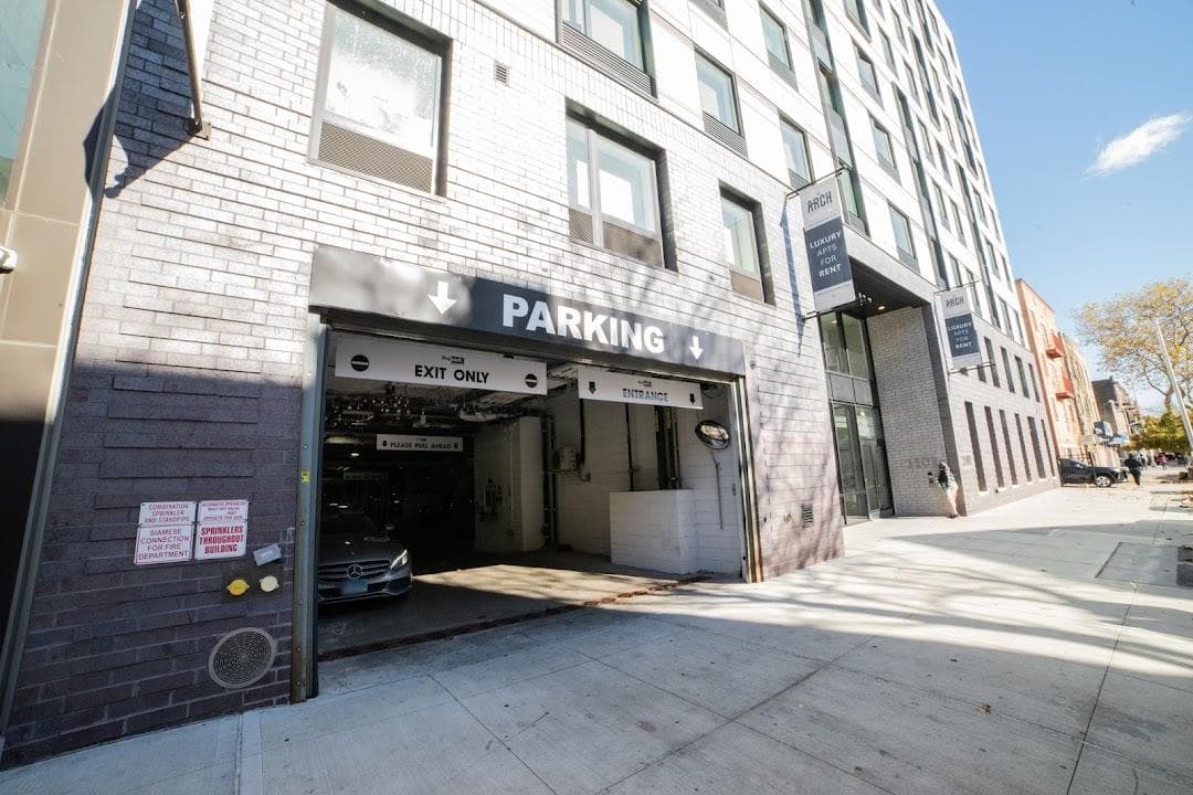 Bedford-Union Armory Parking (Propark) photo 1