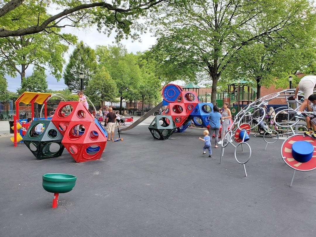 Travers Park photo 3