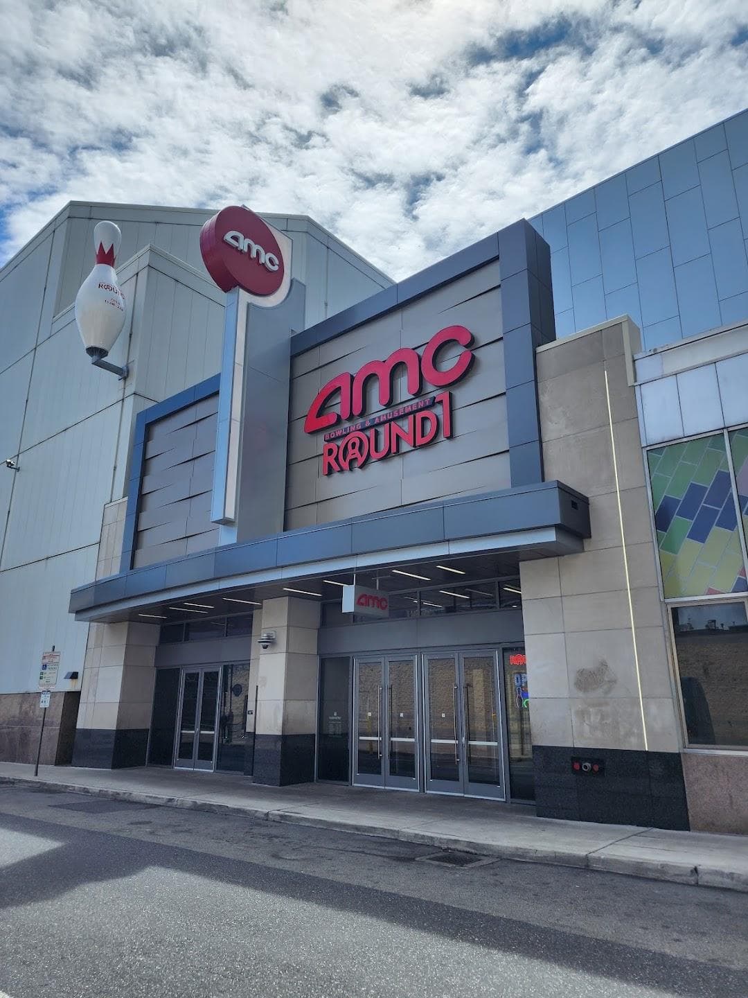 AMC DINE-IN Fashion District 8 photo 3