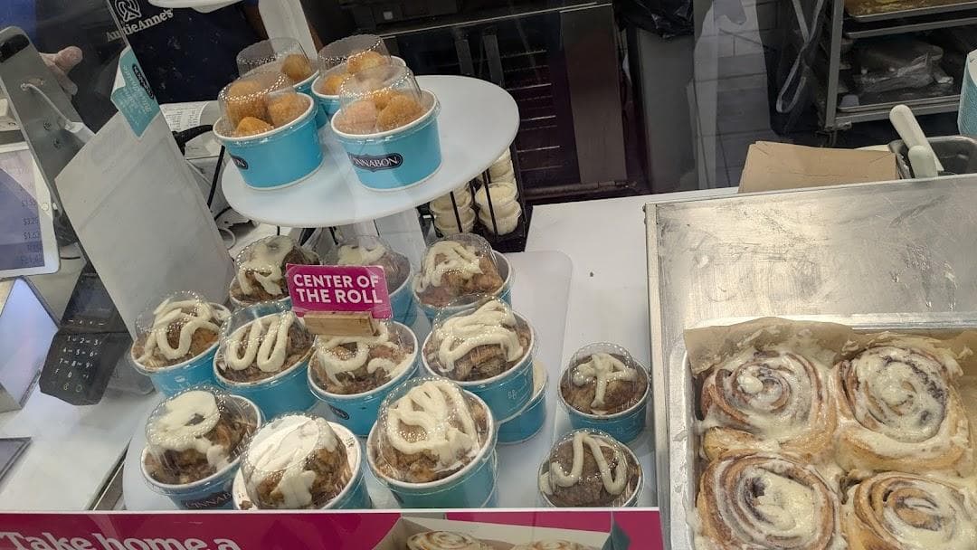 Cinnabon photo 2