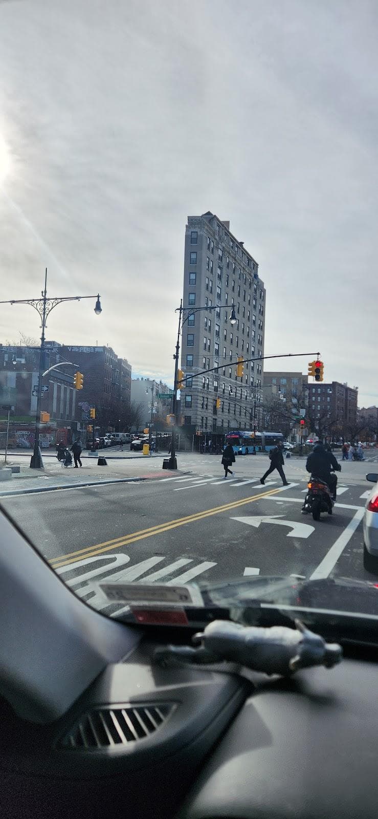 Grand Concourse/East Tremont Ave photo 1