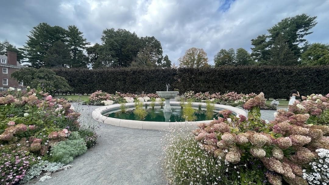 Massachusetts Horticultural Society - Garden at Elm Bank photo 2