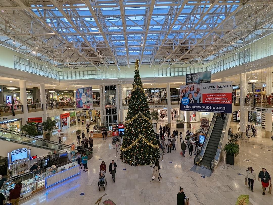 Staten Island Mall photo 1