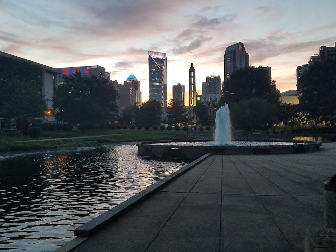 Charlotte photo 5