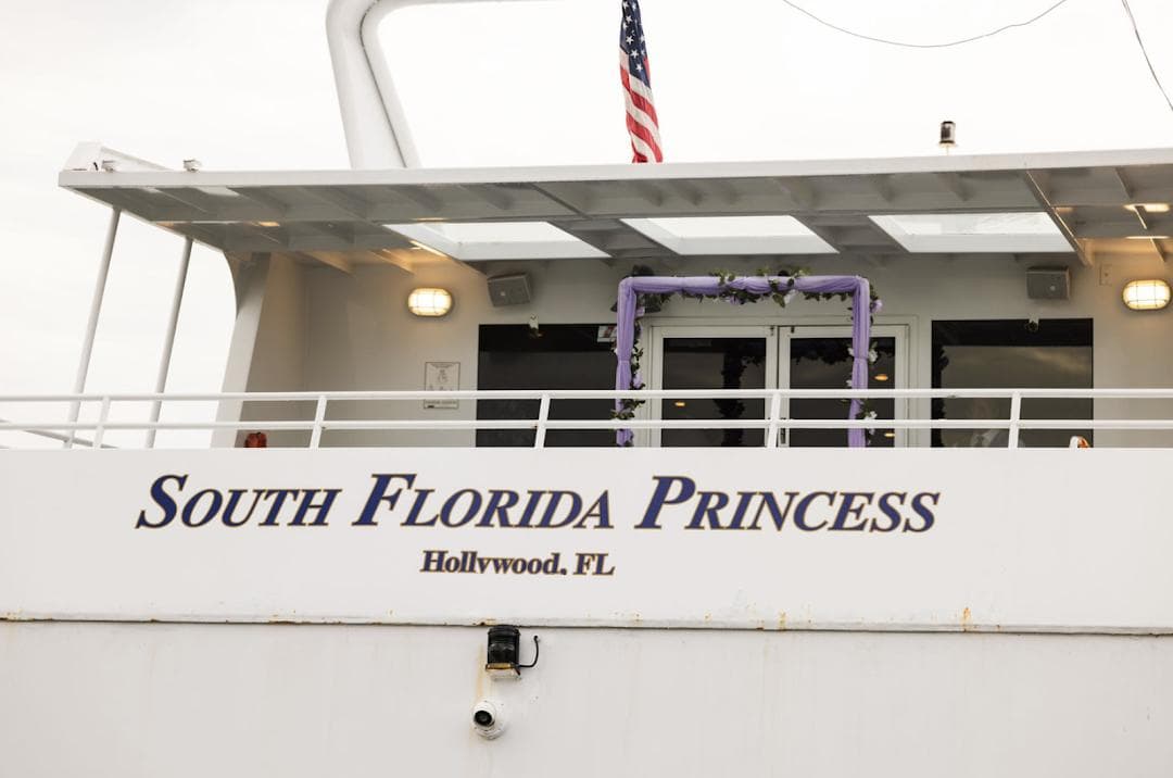 South Beach Lady Yacht Charter photo 5