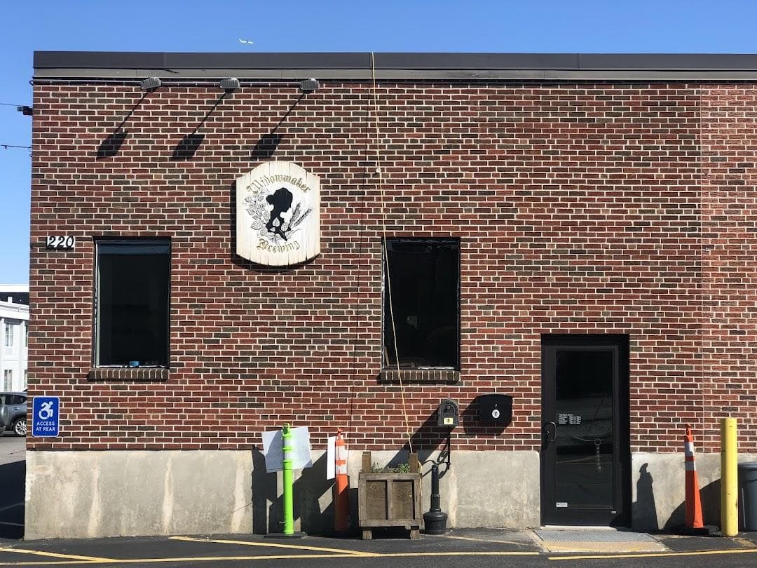 Widowmaker Brewing photo 5