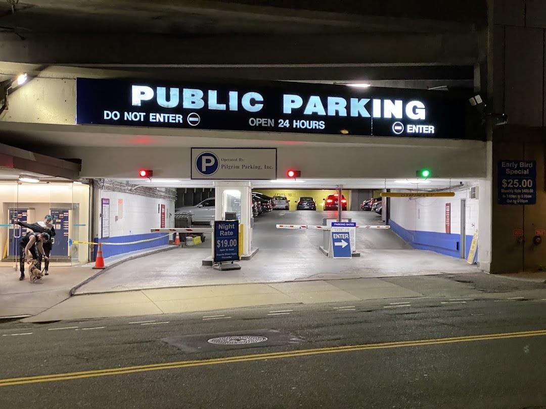 Hynes Auditorium Garage (Pilgrim Parking) photo 3