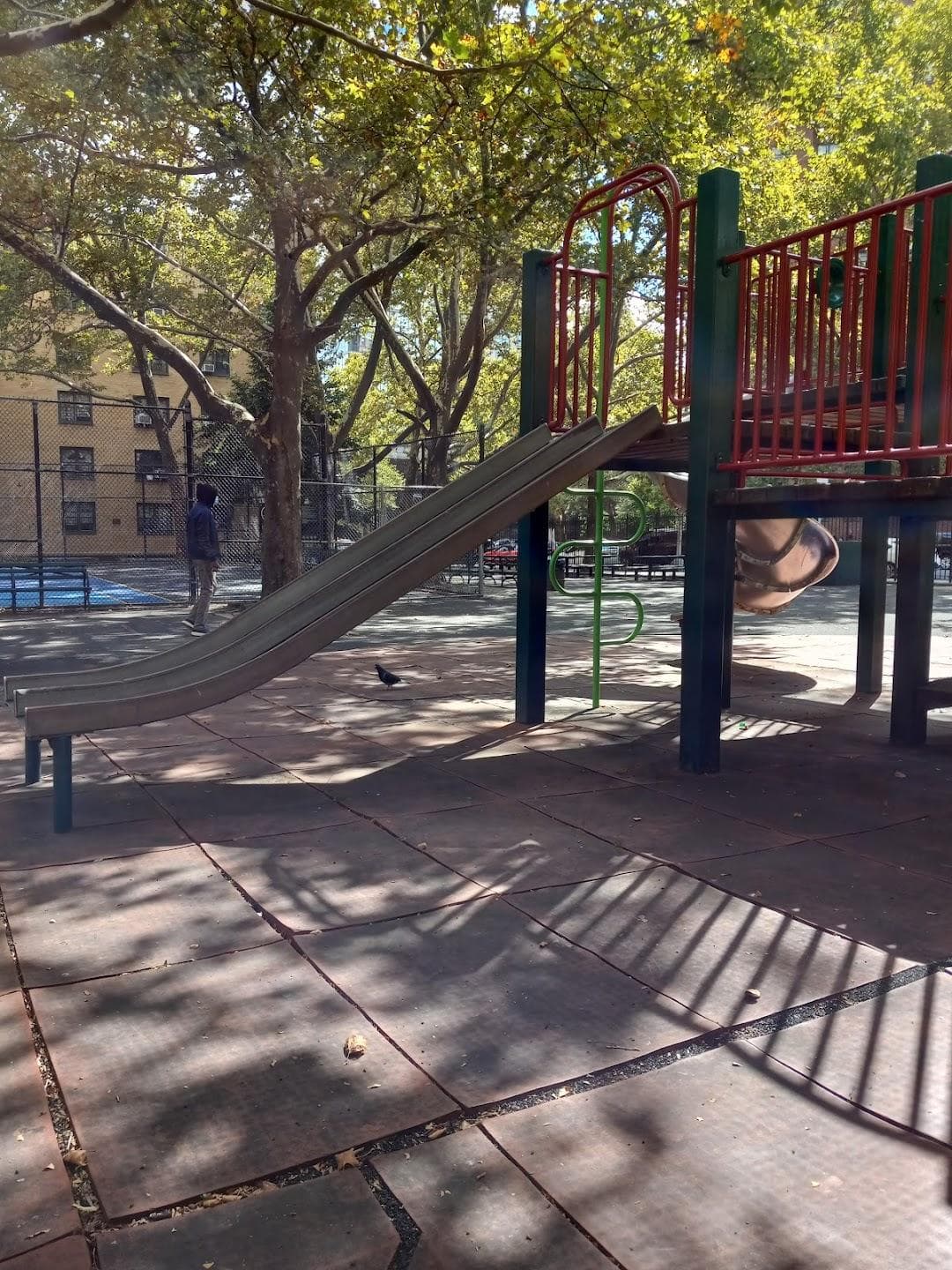 Mae Grant Playground photo 4