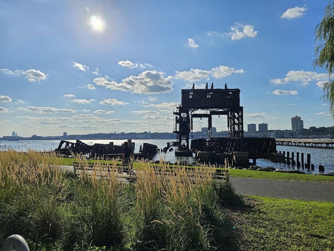 Riverside Park South photo 6