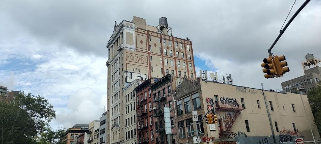 Essex St/East Broadway photo 5