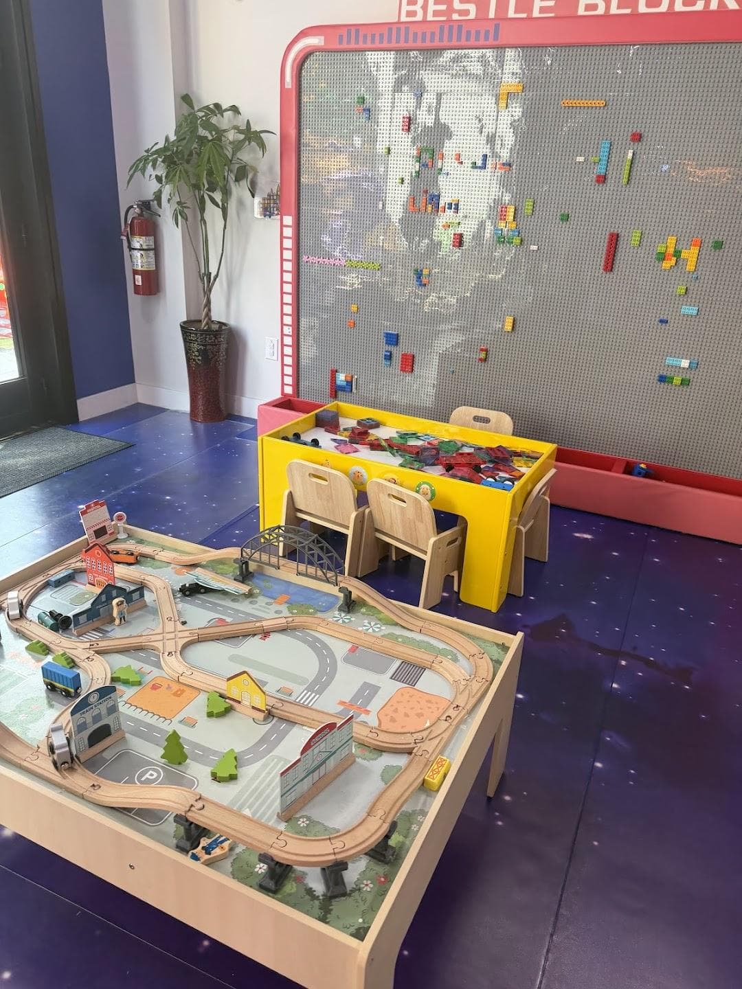 Happy Space Playground photo 6