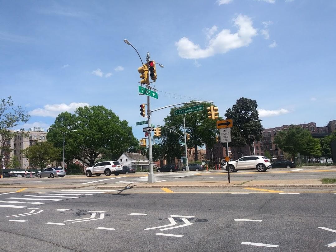 Grand Concourse/E 192 St photo 2