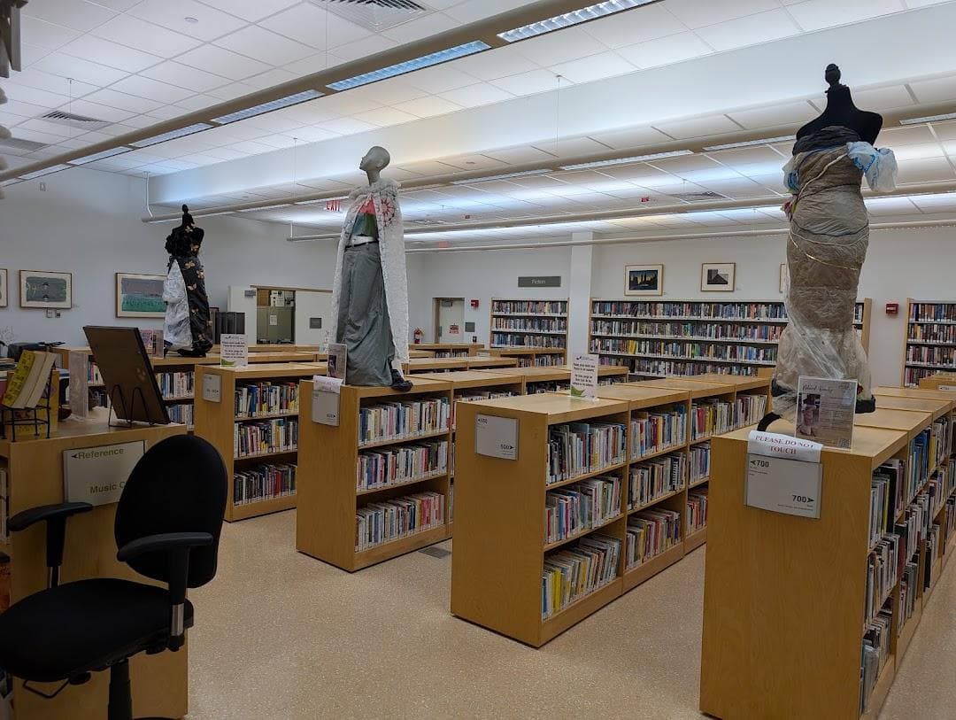 Pinecrest Branch Library photo 3