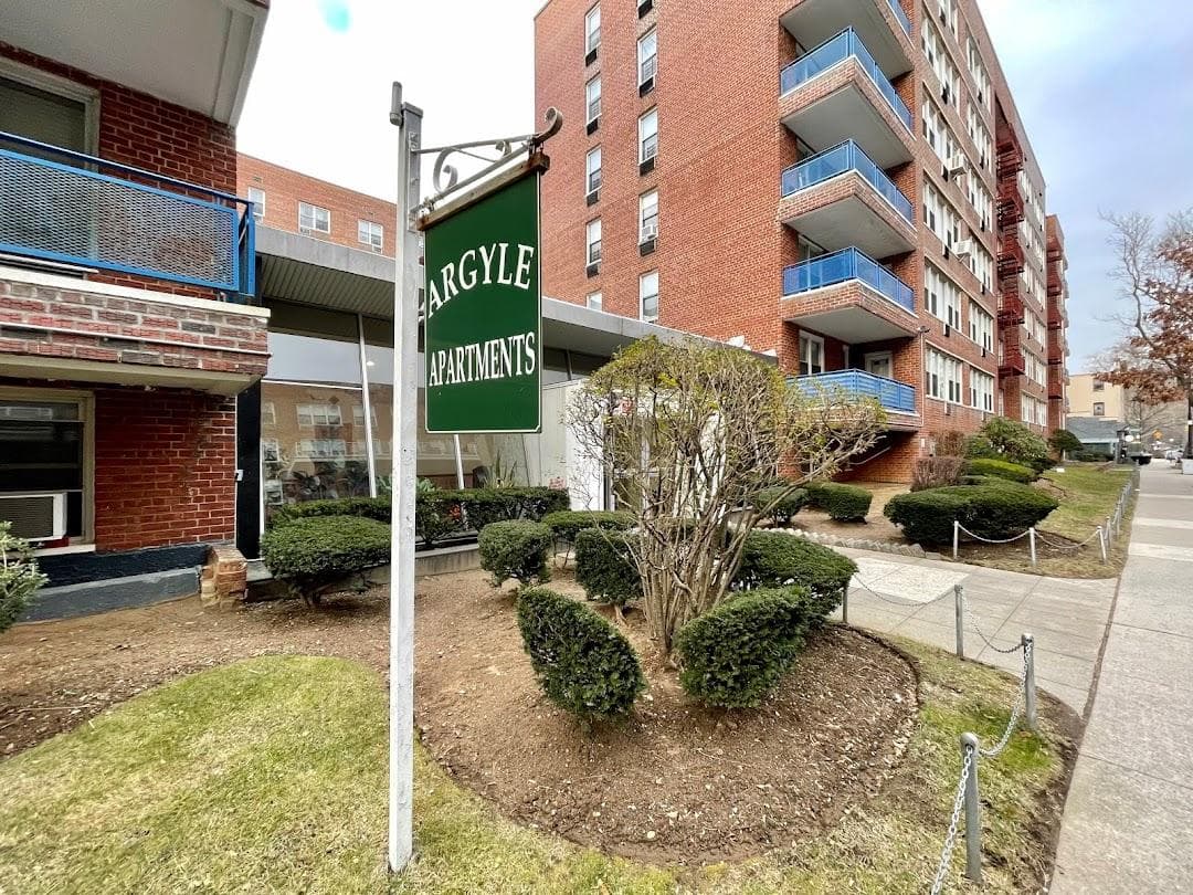 Argyle Apartments photo 1