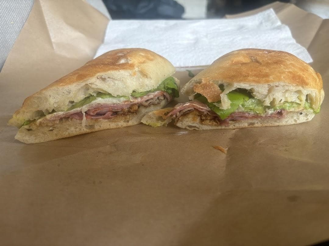 Rhino Market & Deli Southpark photo 3