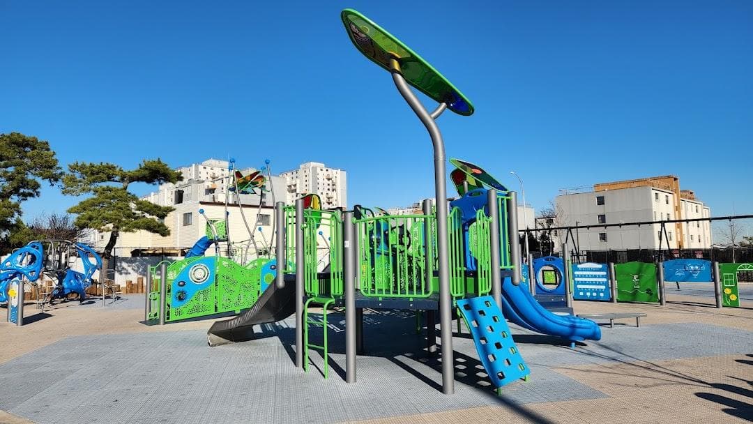 Beach 59th St Playground photo 1