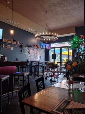 Counter & Bodega photo 6