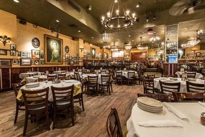 Carmine's Italian Restaurant - Times Square photo 5