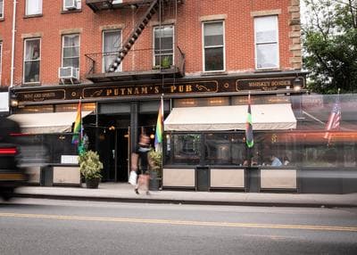 Putnam's Pub & Cooker photo 5