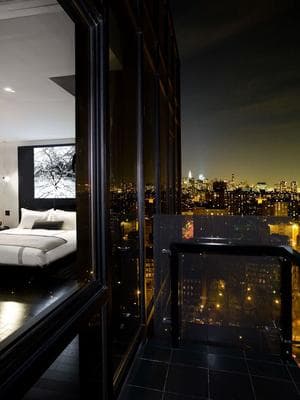 SIXTY LES Hotel
