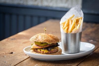 Putnam's Pub & Cooker photo 3