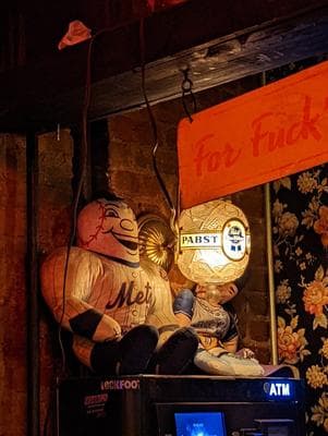 Do or Dive Bar