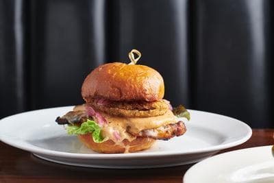 5 Napkin Burger photo 2