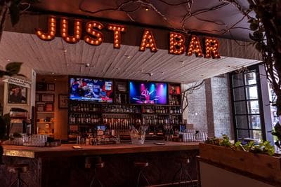 Common Ground Bar photo 5